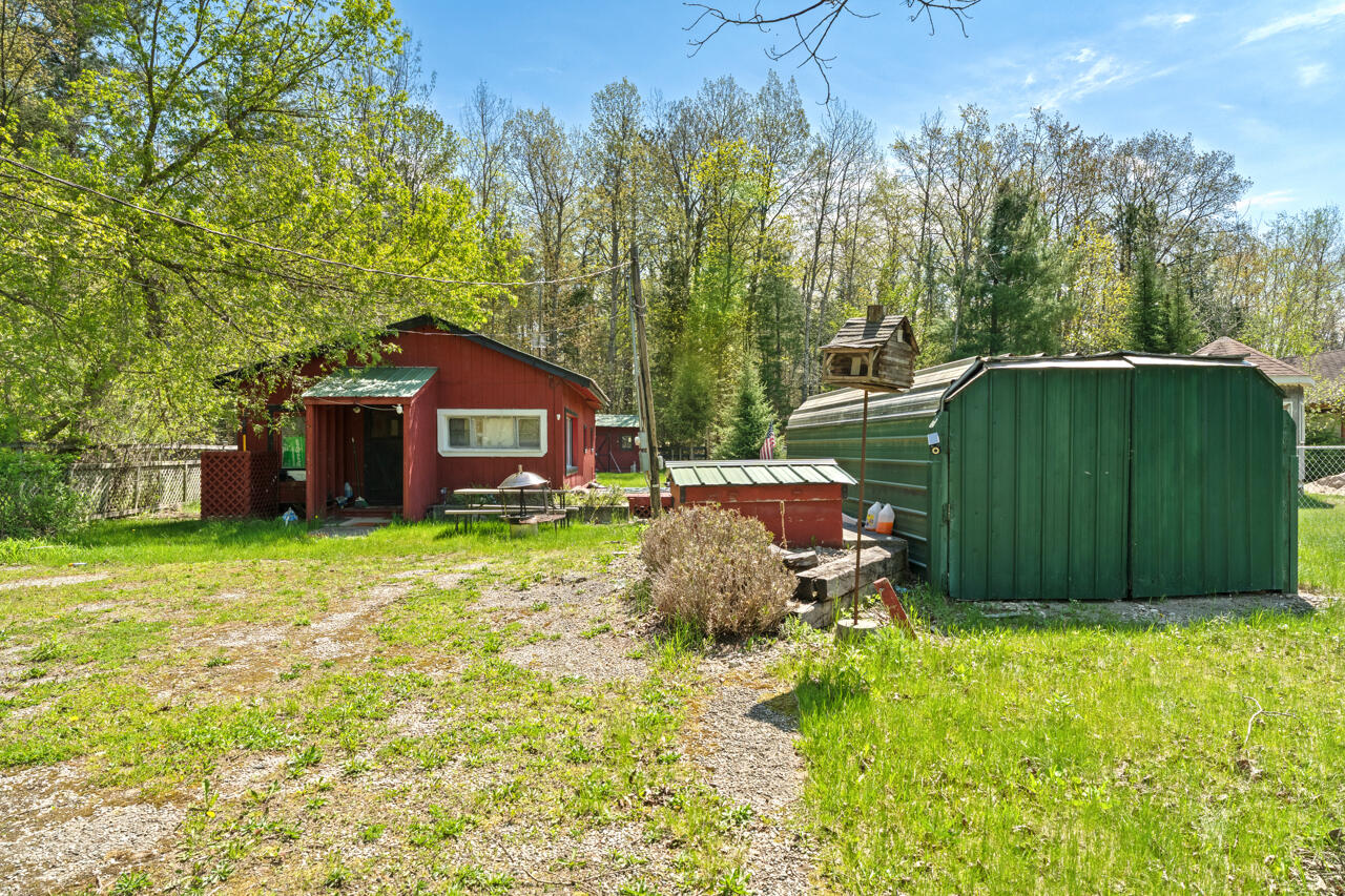 241 Geronimo Road Alpena, MI 49707 - Photo 4 of 16 13-DSC4387