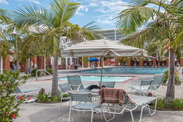 $668,000 | 2171 Via Mariposa East, Unit N, Laguna Woods, CA 92637