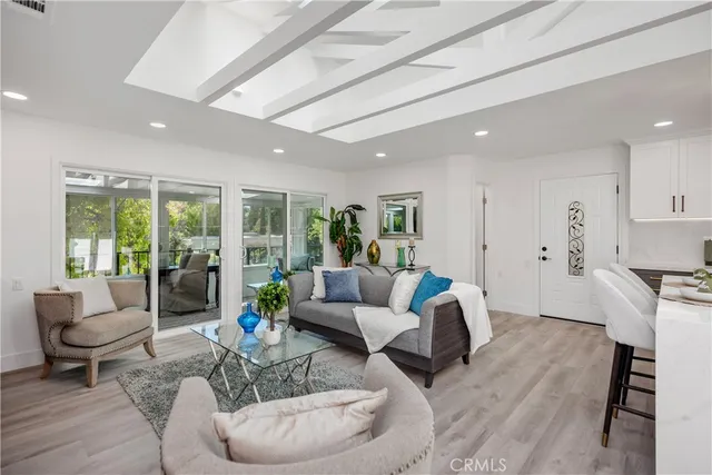 $668,000 | 2171 Via Mariposa East, Unit N, Laguna Woods, CA 92637