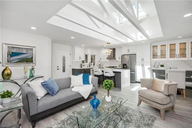 $668,000 | 2171 Via Mariposa East, Unit N, Laguna Woods, CA 92637