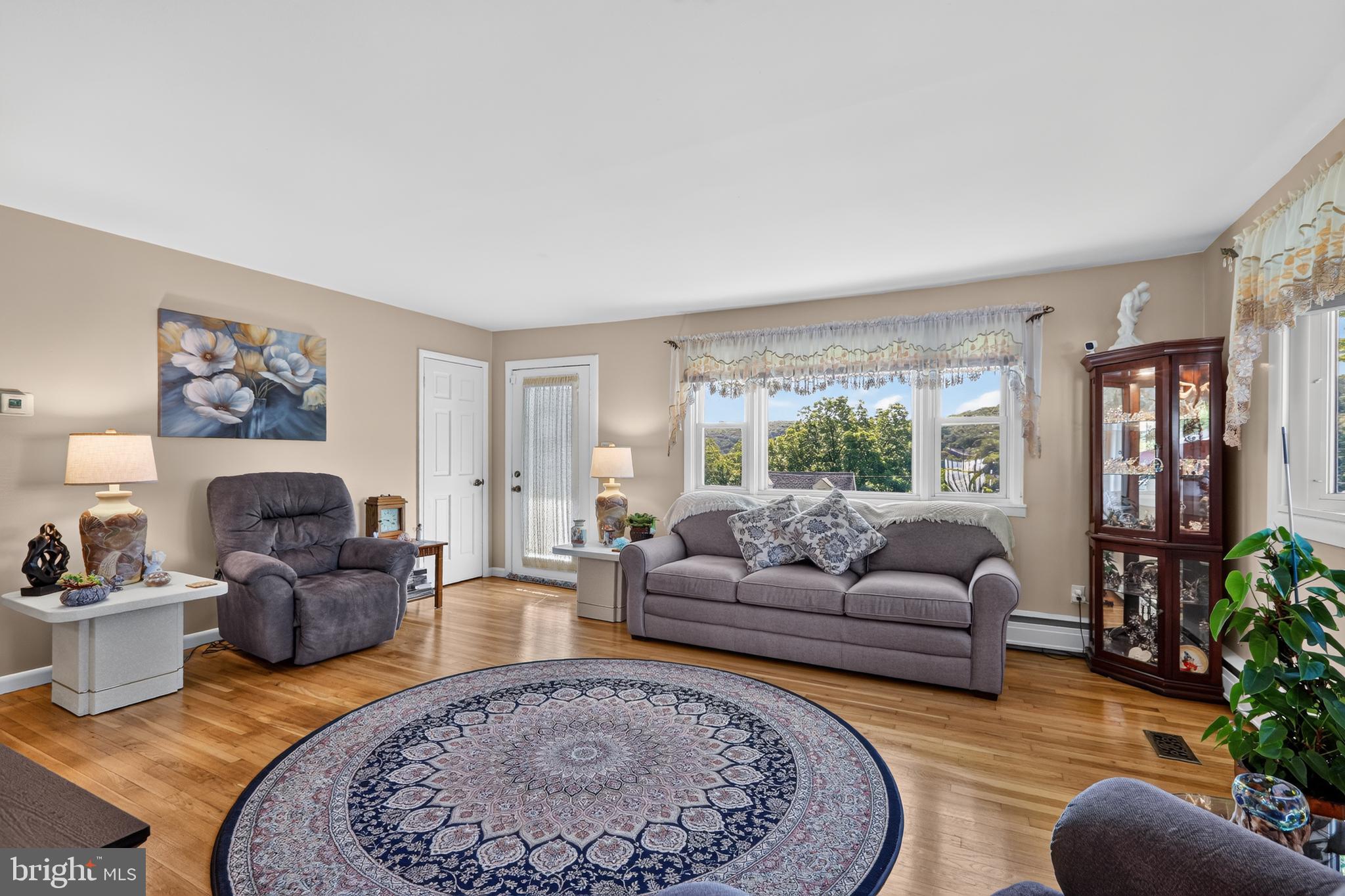 740 Public Road Bethlehem, PA 18015 - Photo 14 of 40