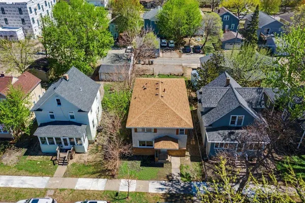 $449,000 | 1094 25th Avenue Southeast, Minneapolis, MN 55414