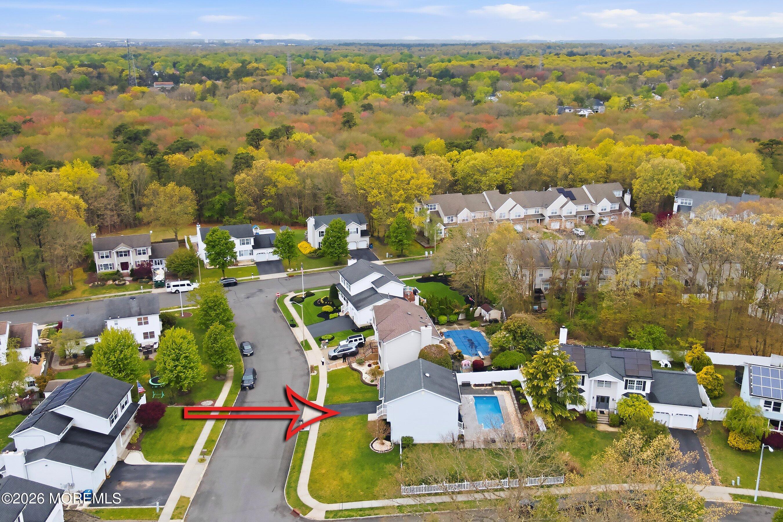 32 Bronia Street Howell, NJ 07731 - Photo 44 of 46 Side Right 1 with Arrow
