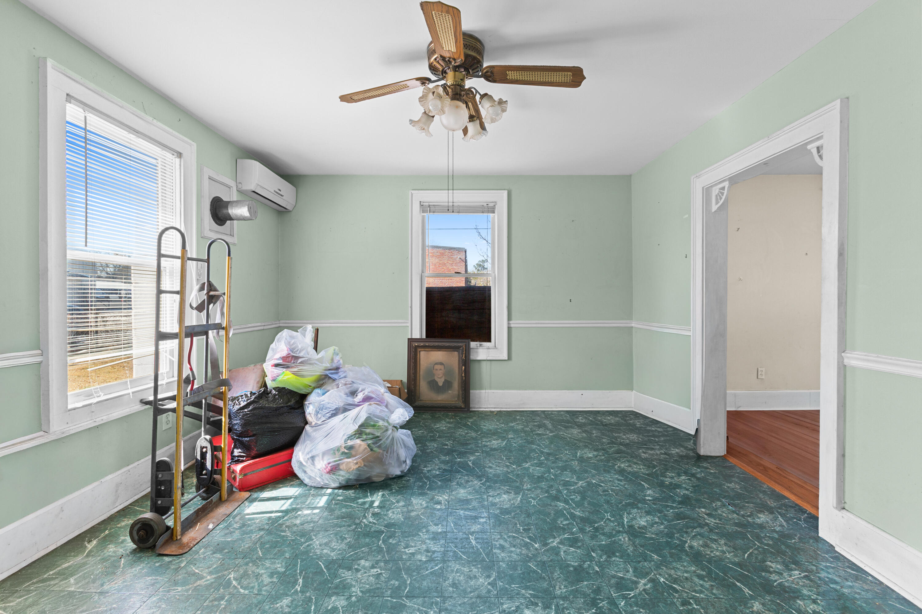 309 Heatley Street Moncks Corner, SC 29461 - Photo 9 of 25 309HeatleySt.NicoleBurbgePhoto-2