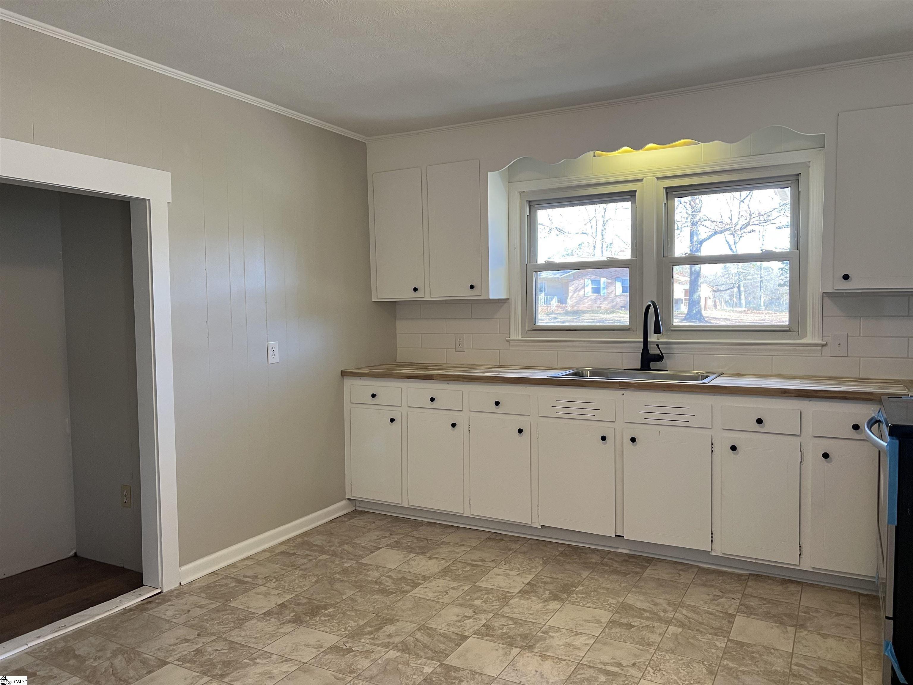 1105 Robinson Bridge Road Liberty, SC 29657 - Photo 14 of 33