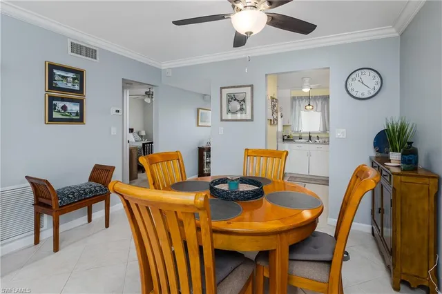 $1,900 | 1010 Manatee Road, Unit B304, Naples, FL 34114