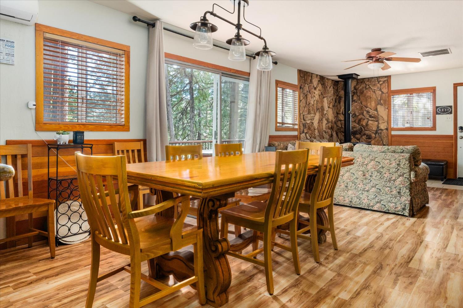 485 Moran Road Arnold, CA 95223 - Photo 10 of 49 a dining room with furniture and window