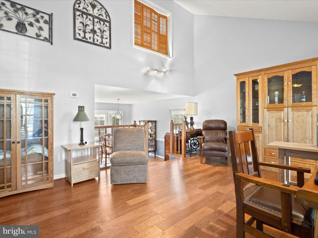7701 Huntsman Boulevard Springfield, VA 22153 - Photo 11 of 50 Living Room