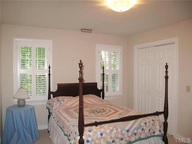 2529 Harptree Court Raleigh, NC 27613 - Photo 13 of 17 Photo 13