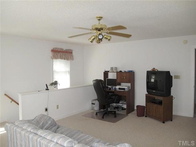 2529 Harptree Court Raleigh, NC 27613 - Photo 14 of 17 Photo 14