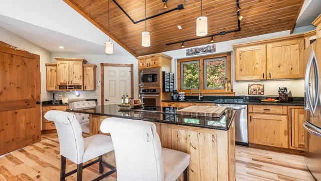 $569,000 | 16 Timberline Drive, Galena, IL 61036