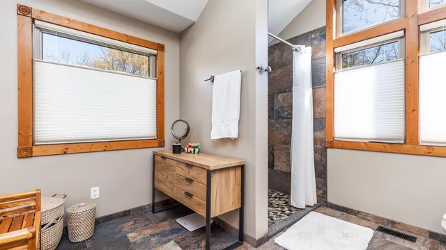 $569,000 | 16 Timberline Drive, Galena, IL 61036