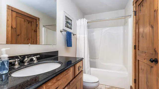 $569,000 | 16 Timberline Drive, Galena, IL 61036