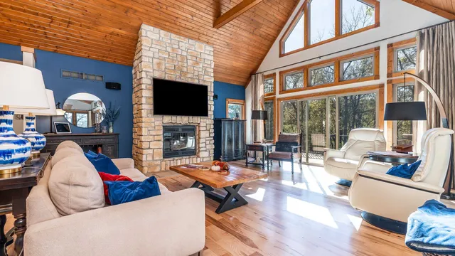 $569,000 | 16 Timberline Drive, Galena, IL 61036