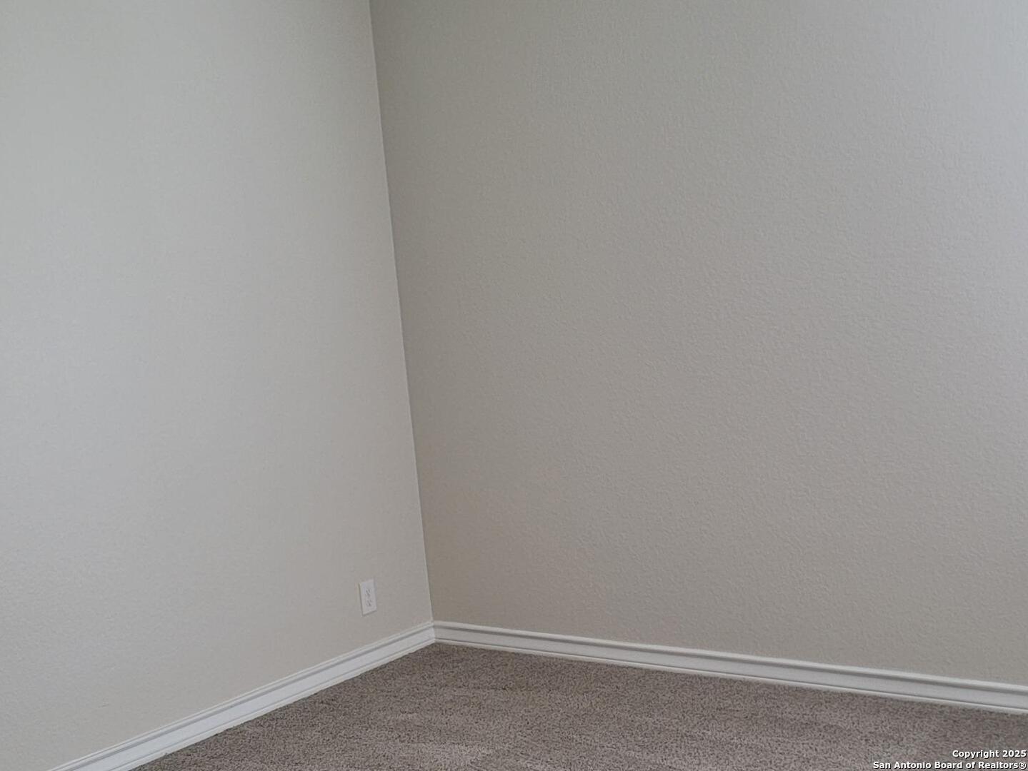 609 Steele Shallows Cibolo, TX 78108 - Photo 11 of 37 a room that has a window