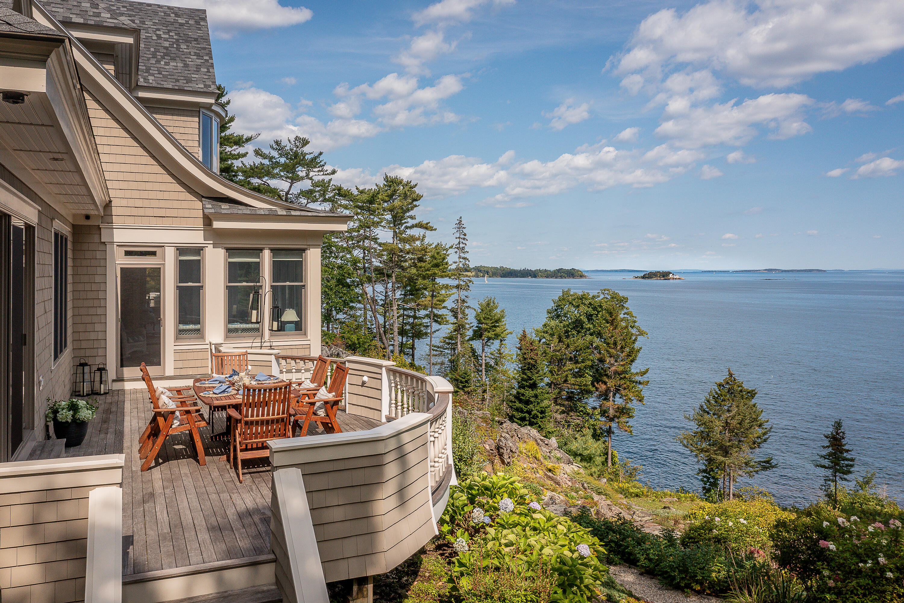 36 Roxmont Road Rockport, ME 04856 - Photo 3 of 50 07_36Roxmont_2025_S_print