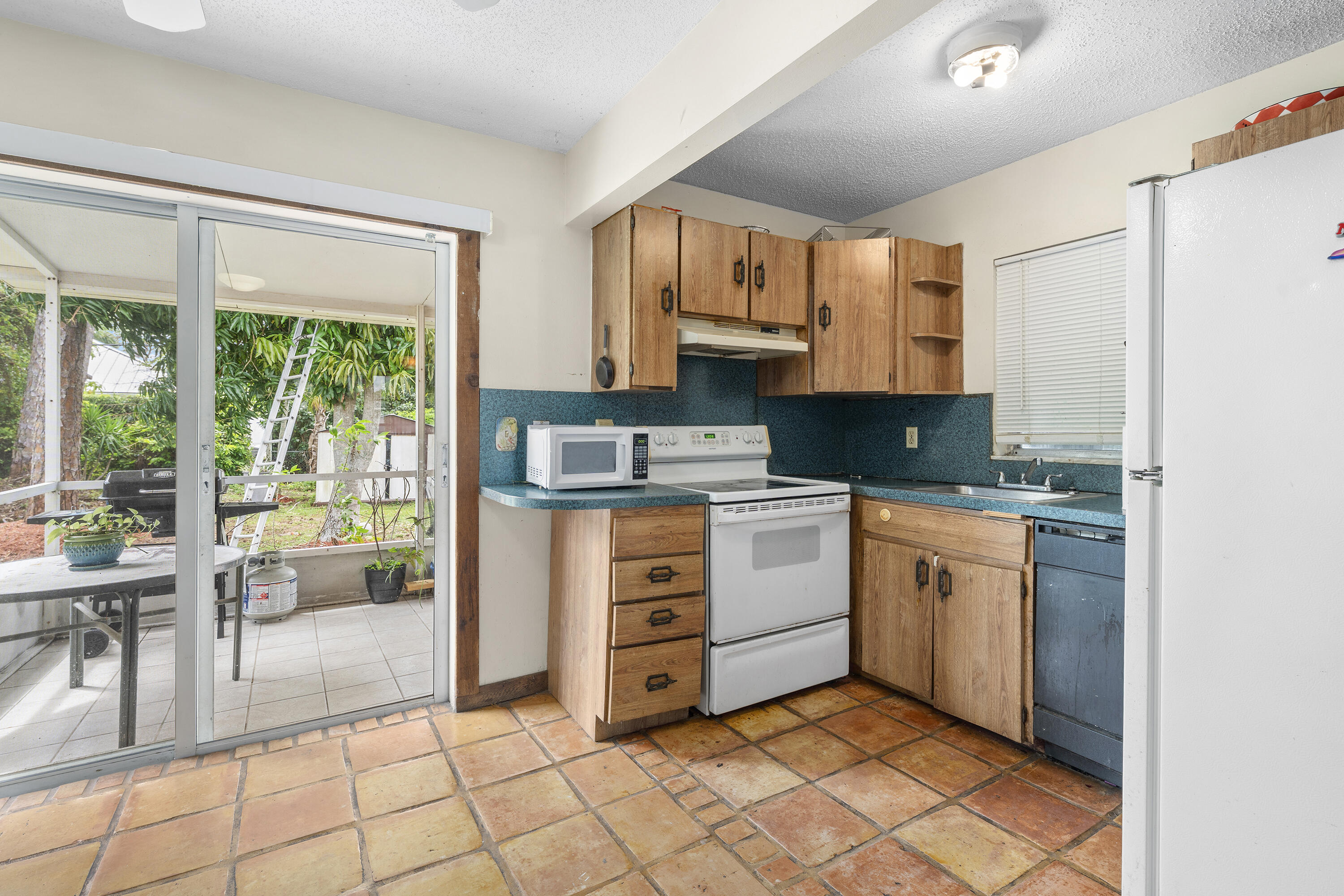 5070 Van Buren Road Delray Beach, FL 33484 - Photo 9 of 36 Mls-Res_2878