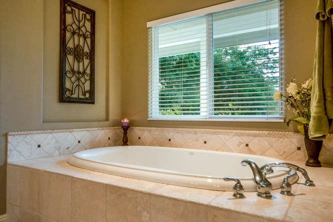 15541 Mussey Grade Road Ramona, CA 92065 - Photo 6 of 25 Master Bathroom Jacuzzi Tub
