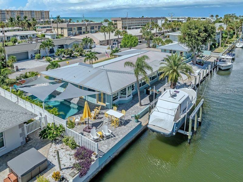 918 Gibbs Road Venice, FL 34285 - Photo 4 of 41 Gallery Image 4