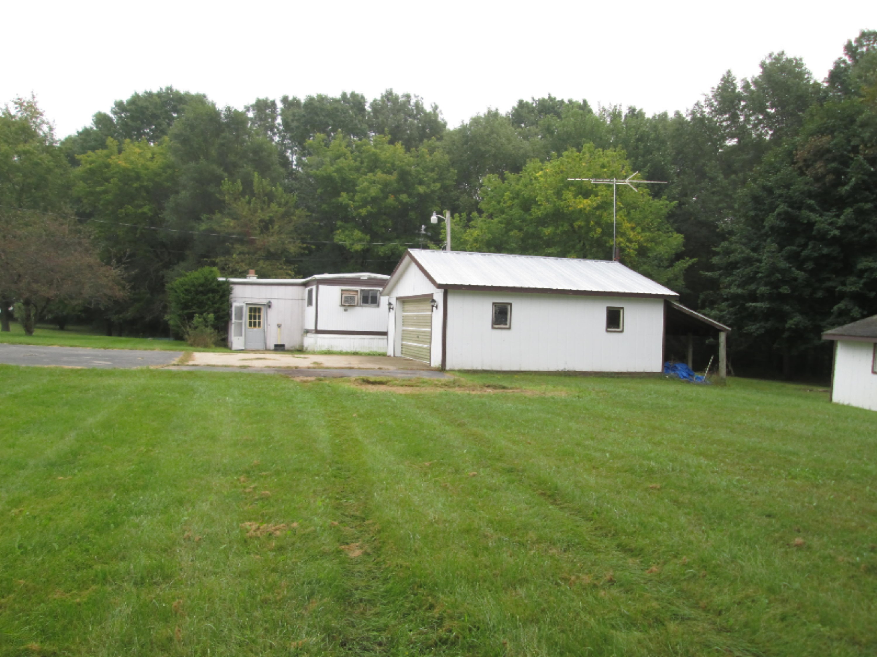 7777 Fuller Road Greenville, MI 48838 - Photo 3 of 17 IMG_0428