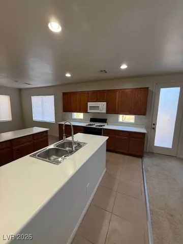 $2,050 | 3608 Tundra Swan Street, Las Vegas, NV 89122