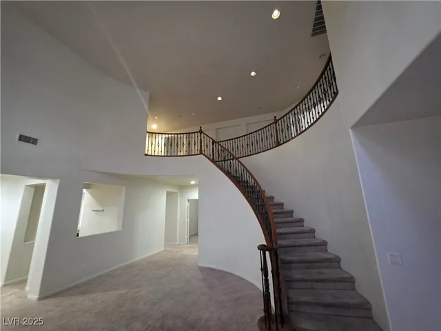 $2,100 | 3608 Tundra Swan Street, Las Vegas, NV 89122