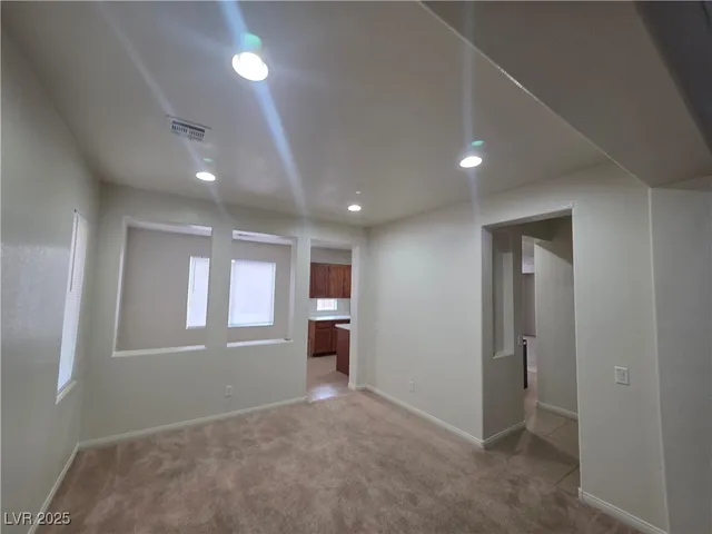 $2,100 | 3608 Tundra Swan Street, Las Vegas, NV 89122