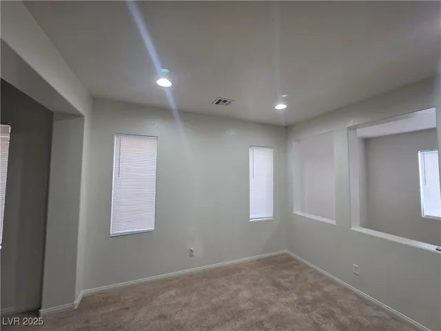 $2,100 | 3608 Tundra Swan Street, Las Vegas, NV 89122