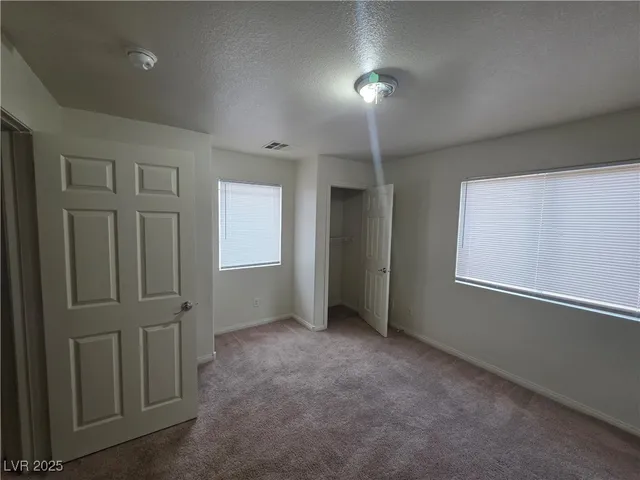 $2,100 | 3608 Tundra Swan Street, Las Vegas, NV 89122