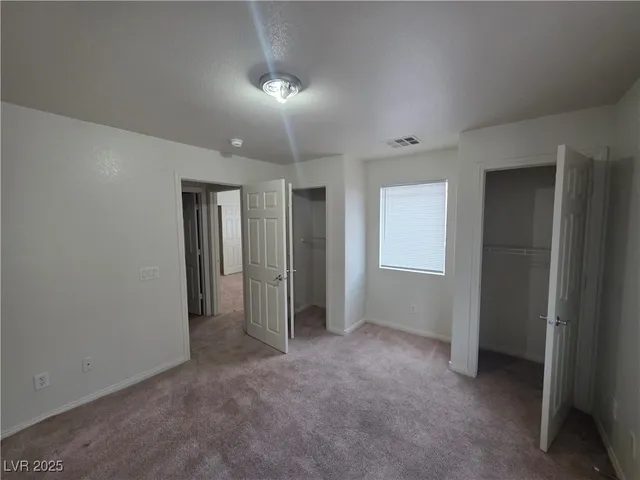 $2,100 | 3608 Tundra Swan Street, Las Vegas, NV 89122