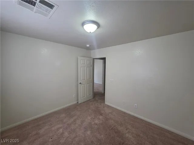 $2,100 | 3608 Tundra Swan Street, Las Vegas, NV 89122