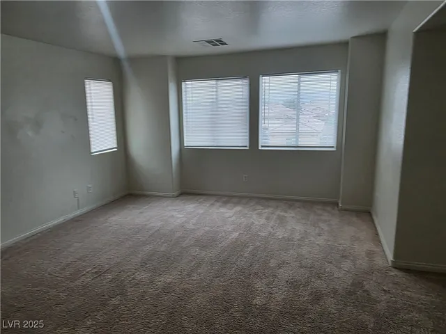 $2,100 | 3608 Tundra Swan Street, Las Vegas, NV 89122