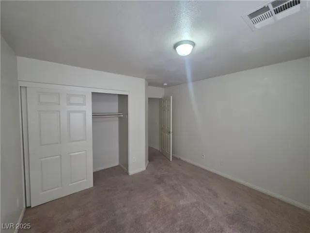 $2,100 | 3608 Tundra Swan Street, Las Vegas, NV 89122