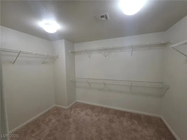 $2,100 | 3608 Tundra Swan Street, Las Vegas, NV 89122