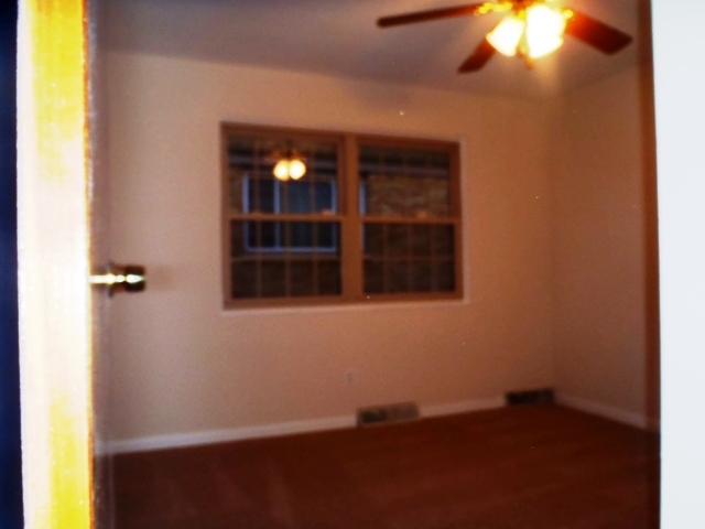 394 Olmsted Road Riverside, IL 60546 - Photo 9 of 11