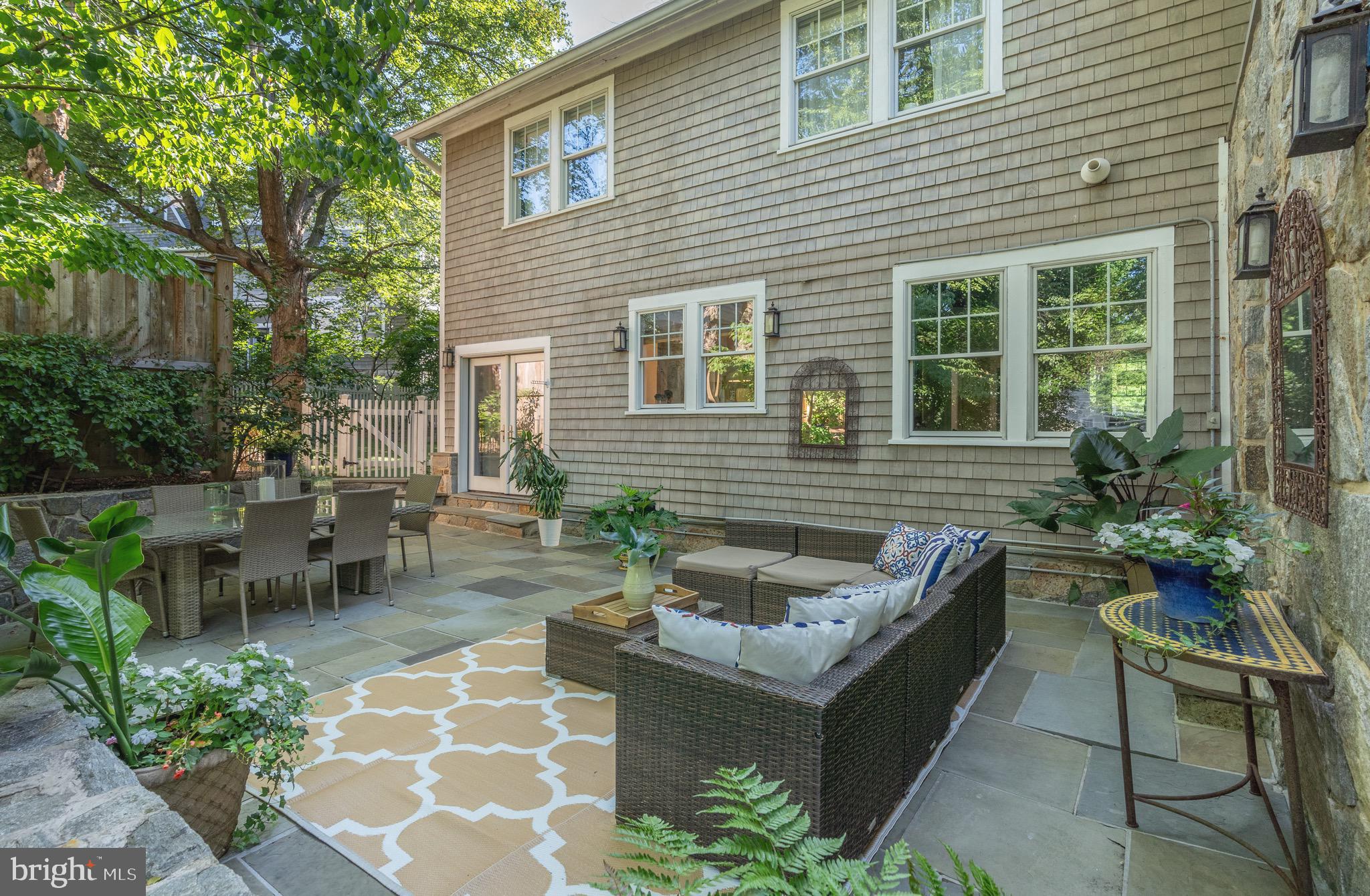 2502 Chain Bridge Road Northwest Washington, DC 20016 - Photo 43 of 49 Patio