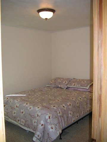 282 North Elmwood Road Farmington, IL 61531 - Photo 8 of 13 Gallery Image 8