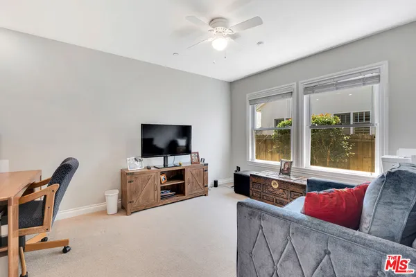 $2,025,000 | 3733 Willowcrest Avenue, Studio City, CA 91604