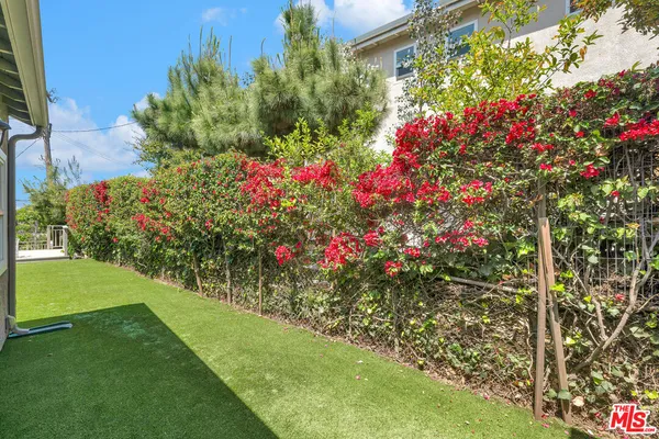 $2,025,000 | 3733 Willowcrest Avenue, Studio City, CA 91604