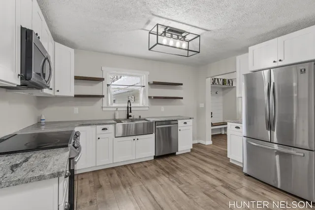 $280,000 | 2627 North Evergreen Drive, White Cloud, MI 49349