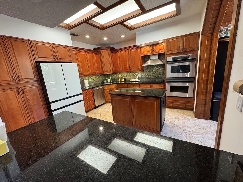 120 East Bahama Road Winter Springs, FL 32708 - Photo 8 of 37