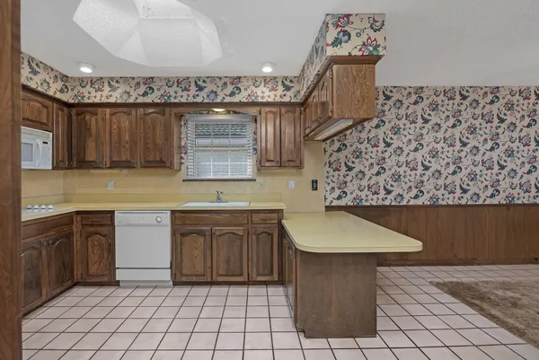 $339,000 | 7206 Southwest 37th Avenue, Amarillo, TX 79109