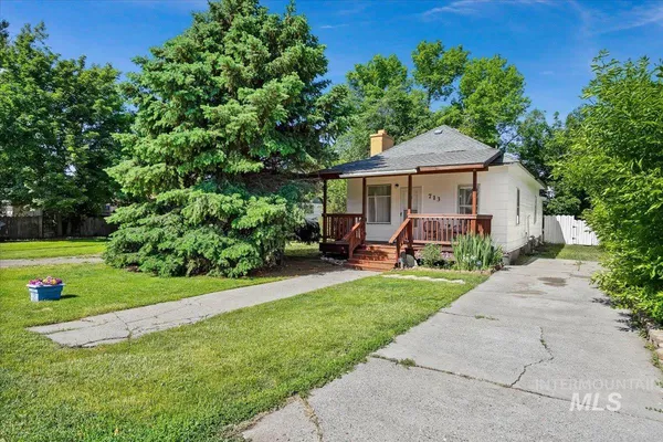 $229,900 | 713 Montana Street, Gooding, ID 83330