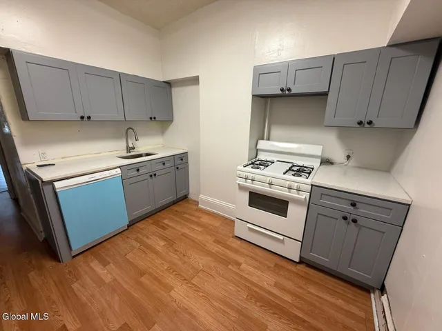 $1,300 | 246 Morton Avenue, Unit 1, Albany, NY 12202