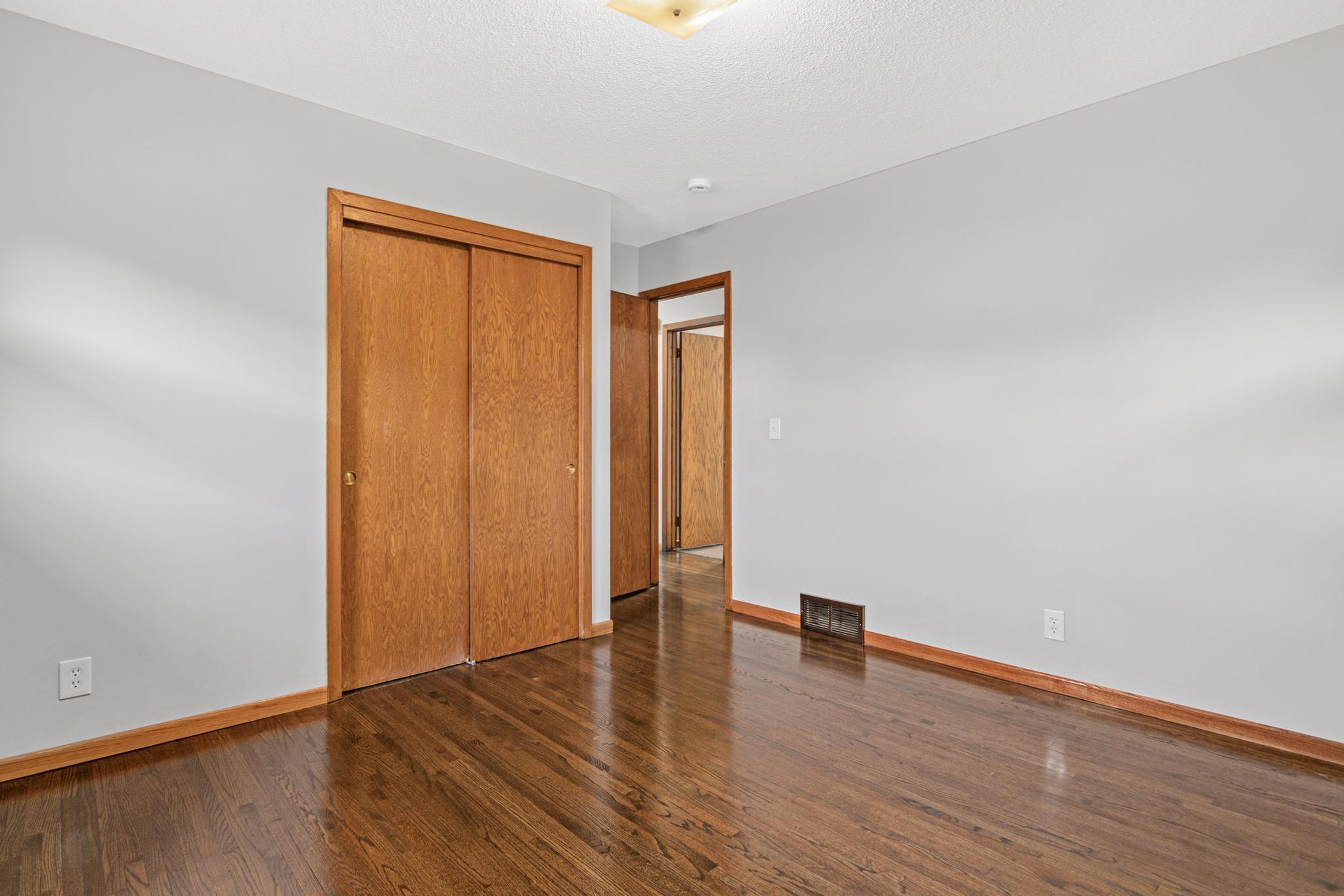 7990 East River Road Fridley, MN 55432 - Photo 8 of 31