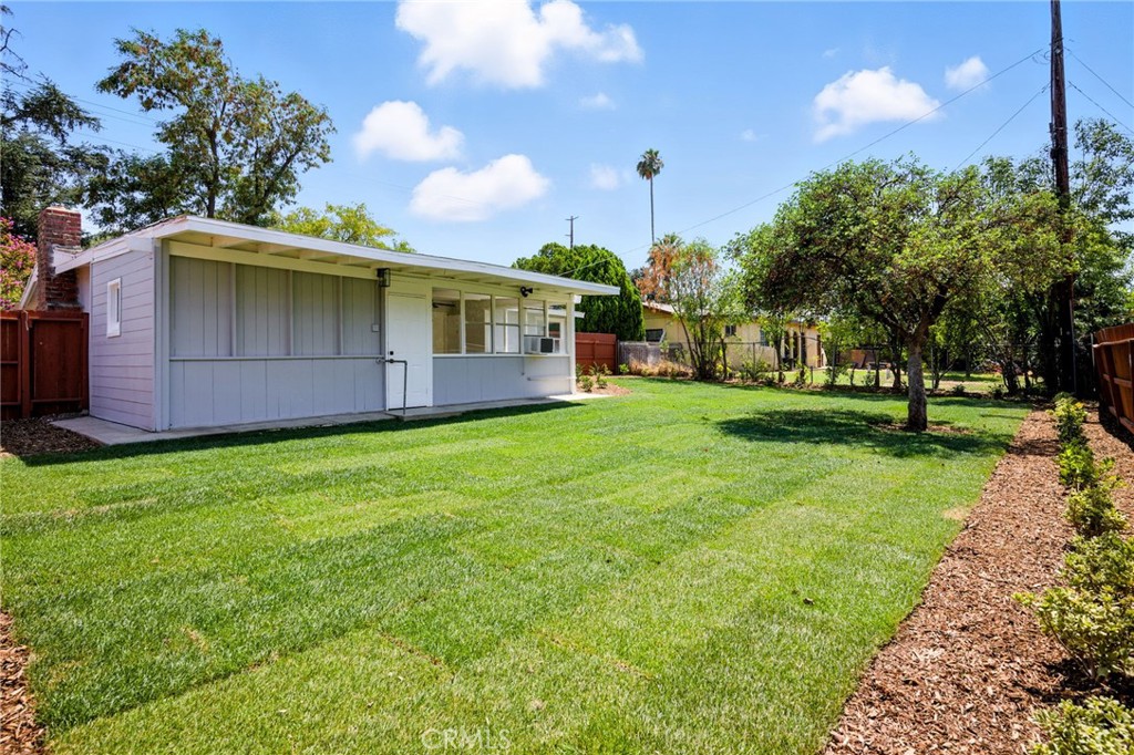 6529 Marguerita Avenue Riverside, CA 92506 - Photo 6 of 26