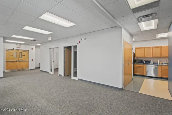 $7,000 | 107 Hermes Road, Unit SUITE 200B, Ballston Spa, NY 12020