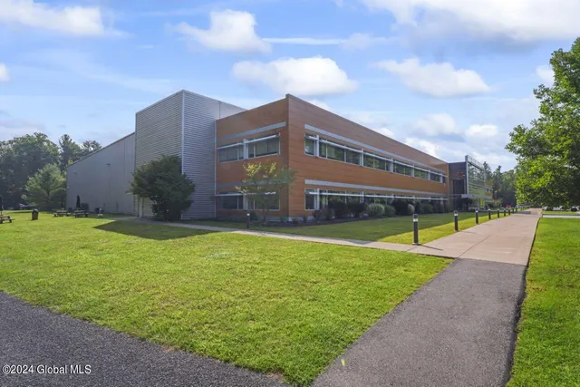 $7,000 | 107 Hermes Road, Unit SUITE 200B, Ballston Spa, NY 12020