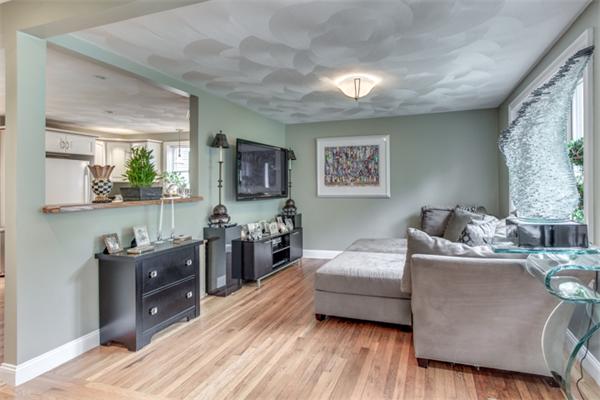 25 Puritan Road Marblehead, MA 01945 - Photo 4 of 26 Gallery Image 4