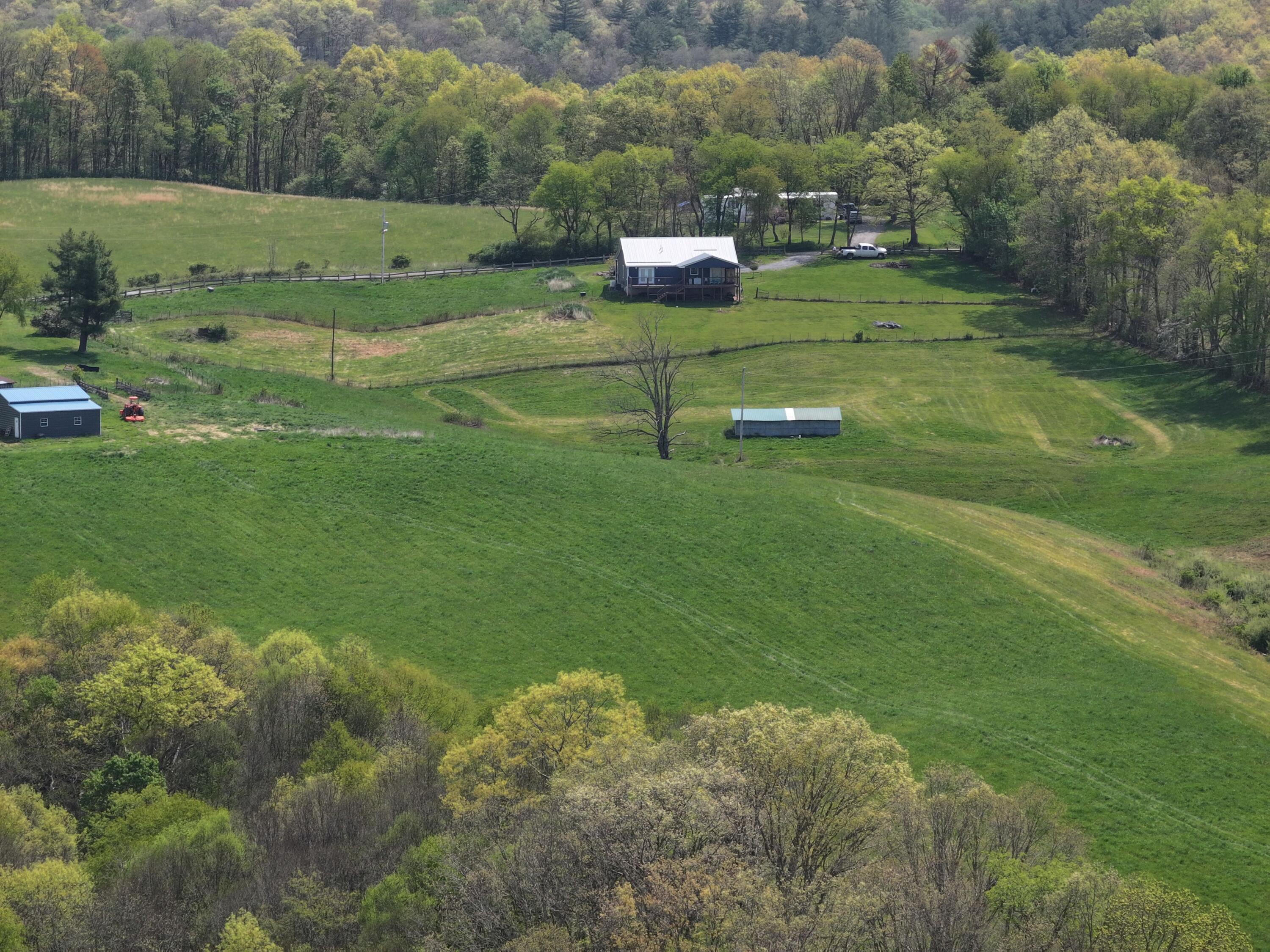 423 Callahan School Road Alderson, WV 24910 - Photo 1 of 74 Gallery Image 1